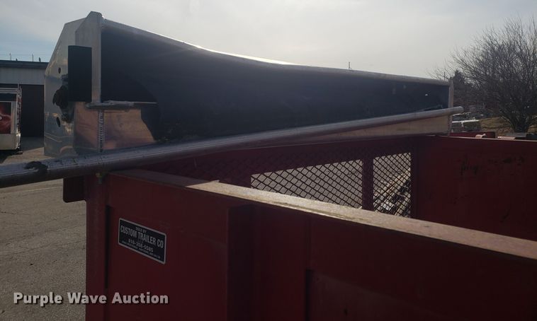 image for item GA9485 2011 Texas Bragg utility trailer