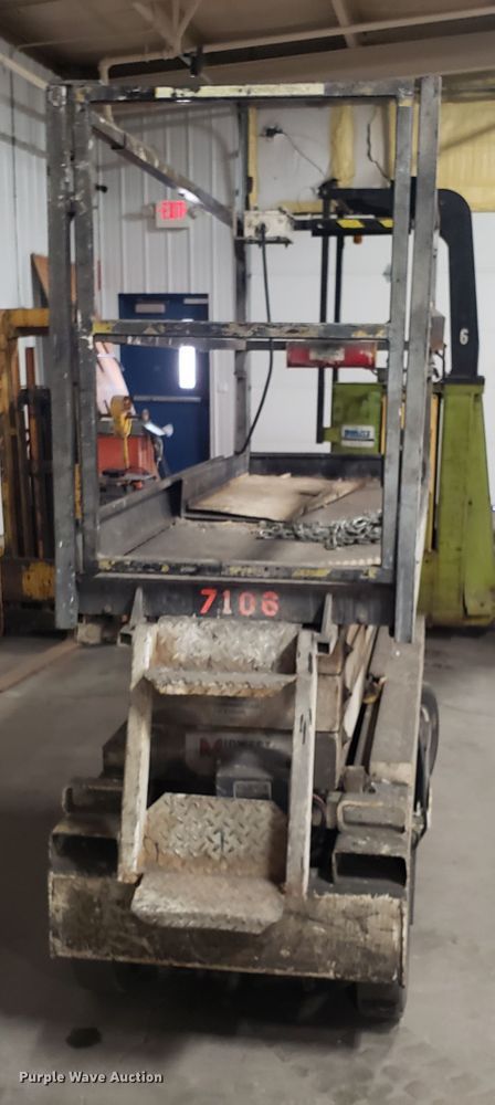 image for item GA9493 Meite-E-Lift scissor lift