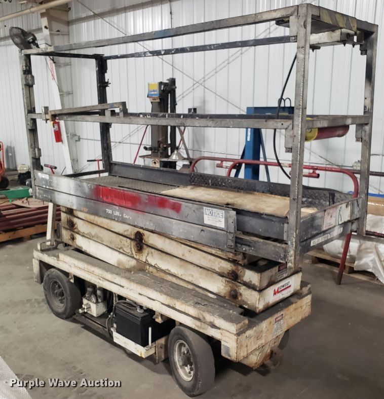 image for item GA9493 Meite-E-Lift scissor lift