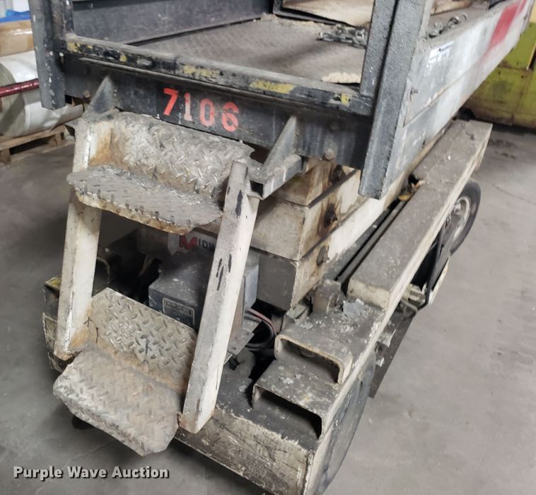 image for item GA9493 Meite-E-Lift scissor lift