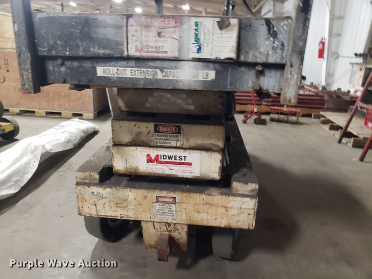 image for item GA9493 Meite-E-Lift scissor lift