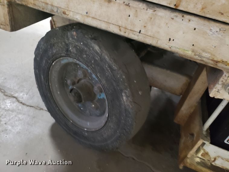 image for item GA9493 Meite-E-Lift scissor lift