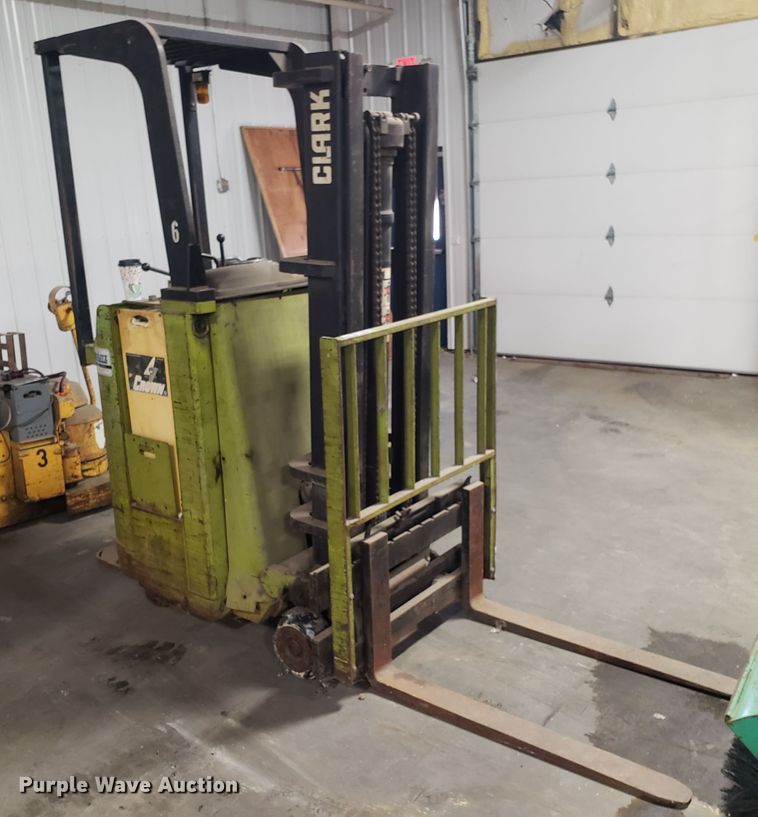 image for item GA9496 Clark NST20 forklift