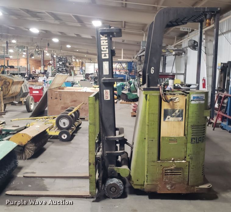 image for item GA9496 Clark NST20 forklift