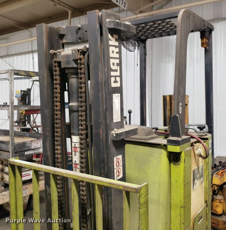 image for item GA9496 Clark NST20 forklift