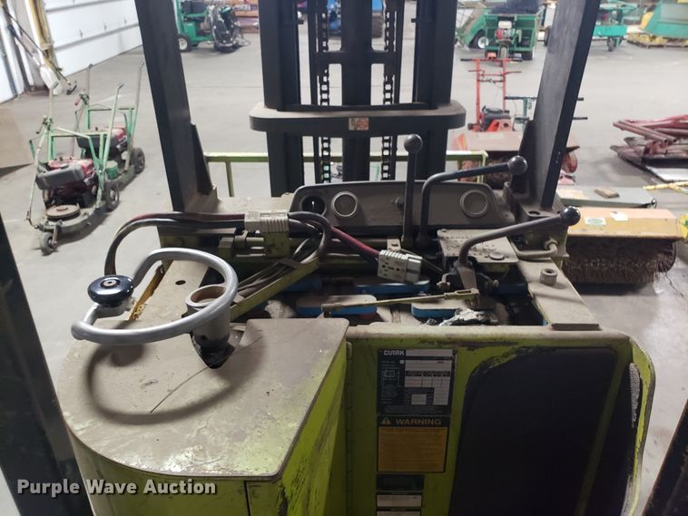 image for item GA9496 Clark NST20 forklift