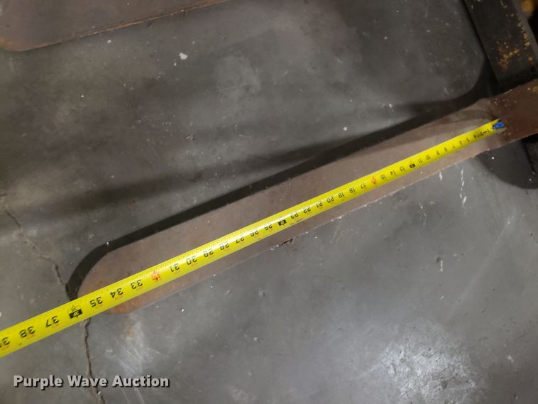 image for item GA9497 Yale CLTB forklift