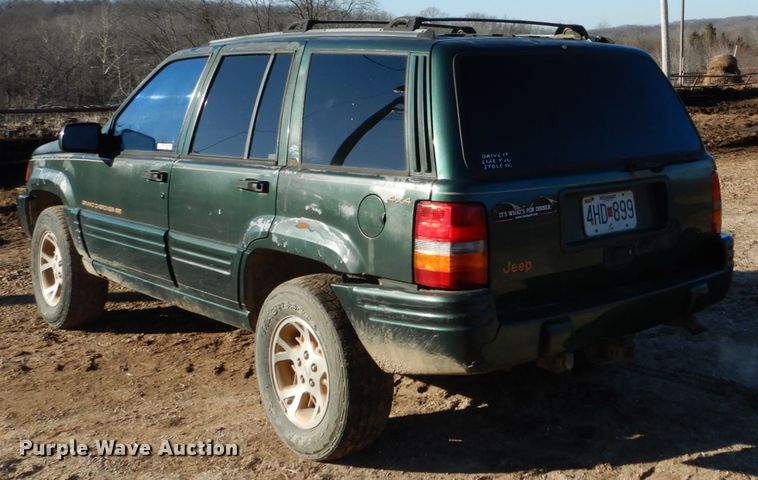 image for item GB9800 1996 Jeep Grand Cherokee SUV