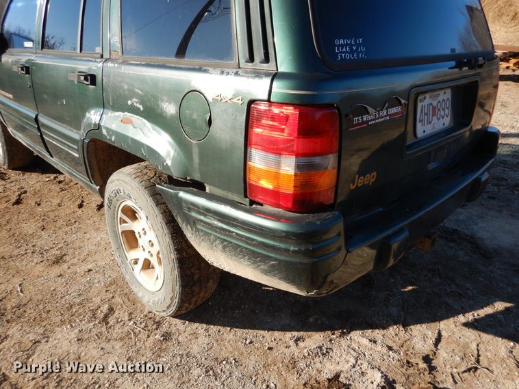 image for item GB9800 1996 Jeep Grand Cherokee SUV