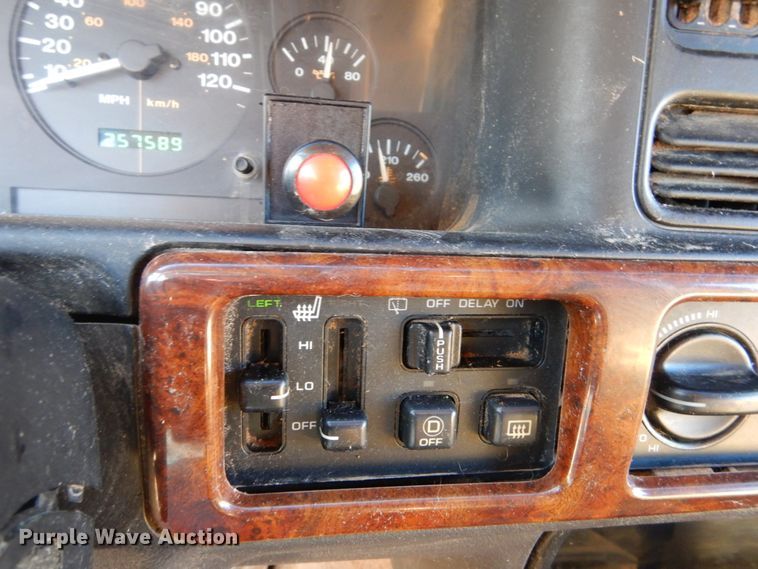 image for item GB9800 1996 Jeep Grand Cherokee SUV