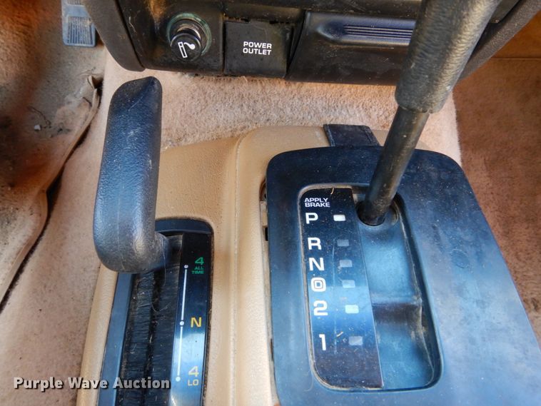 image for item GB9800 1996 Jeep Grand Cherokee SUV