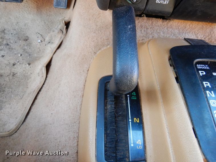 image for item GB9800 1996 Jeep Grand Cherokee SUV