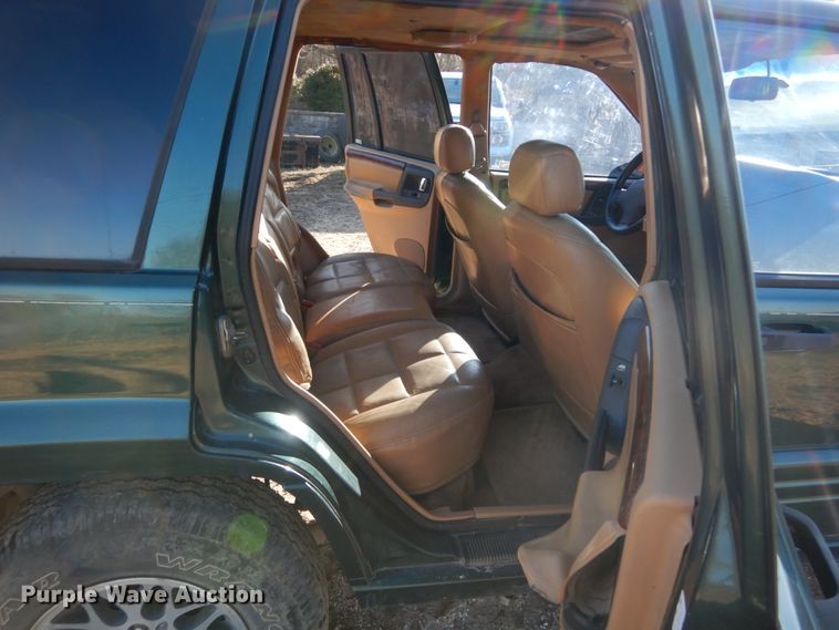 image for item GB9800 1996 Jeep Grand Cherokee SUV