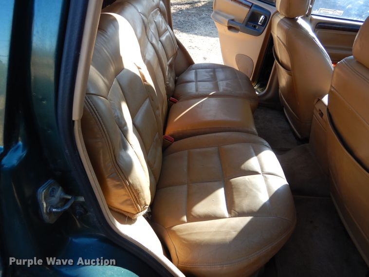 image for item GB9800 1996 Jeep Grand Cherokee SUV