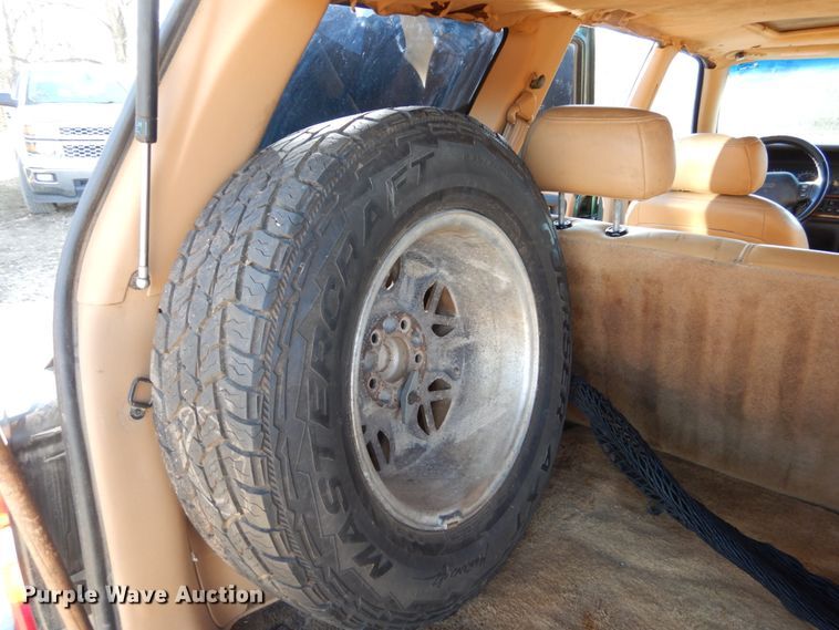 image for item GB9800 1996 Jeep Grand Cherokee SUV