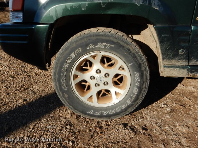 image for item GB9800 1996 Jeep Grand Cherokee SUV