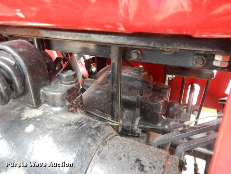 image for item GD9041 Yanmar F37D tractor