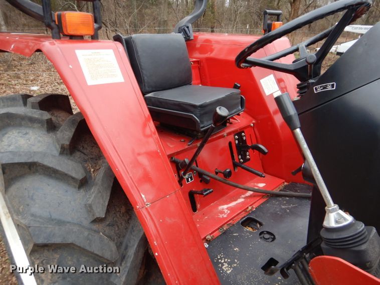 image for item GD9041 Yanmar F37D tractor