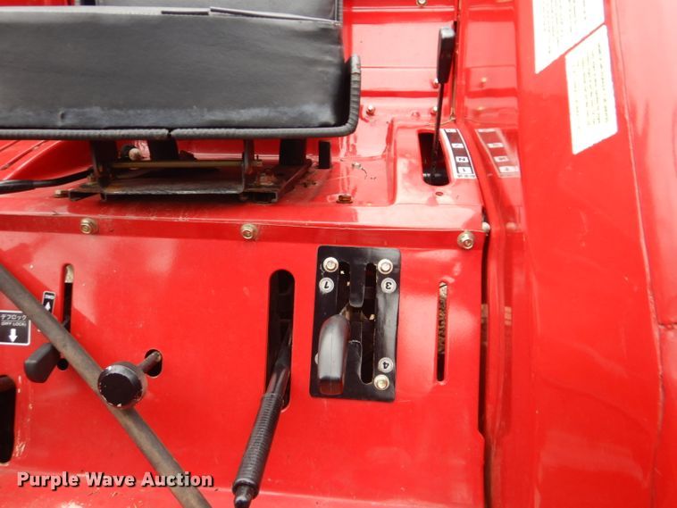 image for item GD9041 Yanmar F37D tractor