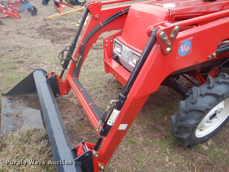 image for item GD9041 Yanmar F37D tractor