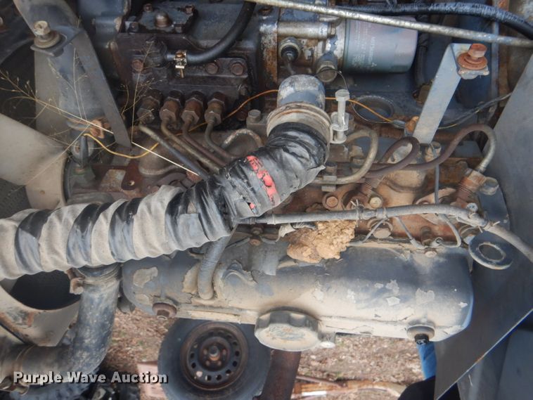 image for item GD9042 Mitsubishi D1650 tractor