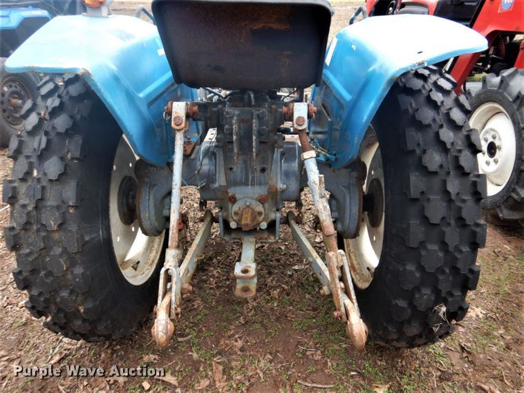 image for item GD9042 Mitsubishi D1650 tractor