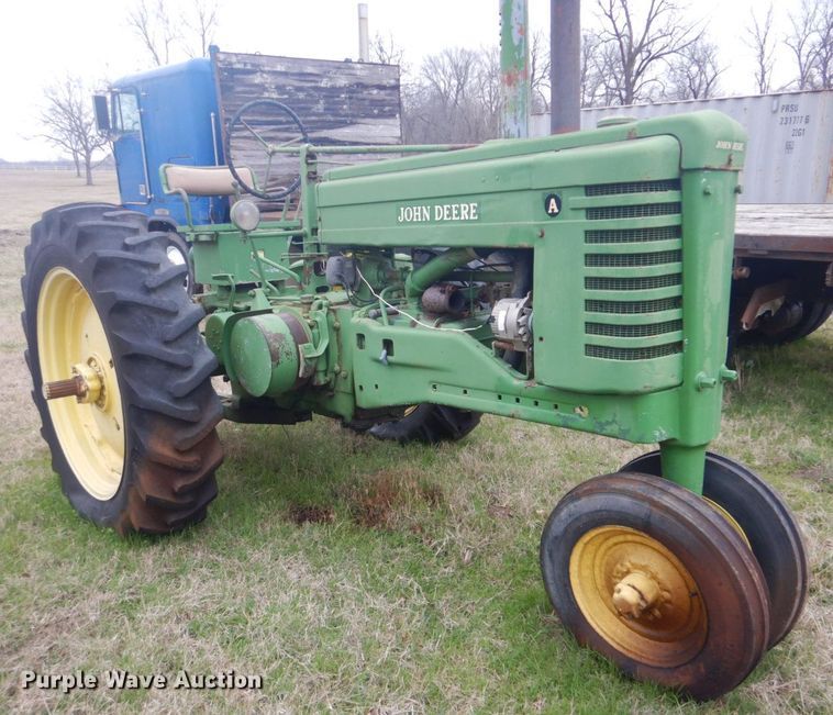 image for item GD9048 John Deere A tractor