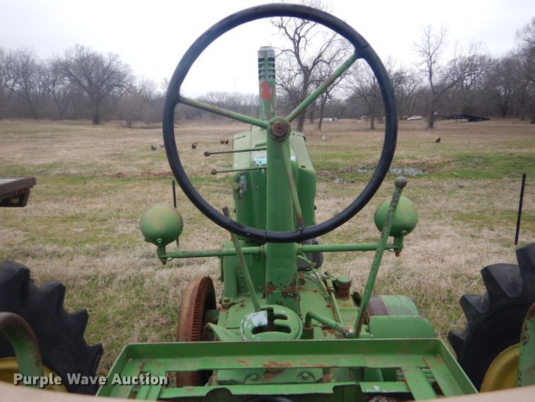 image for item GD9048 John Deere A tractor