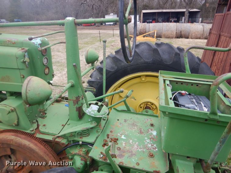 image for item GD9048 John Deere A tractor