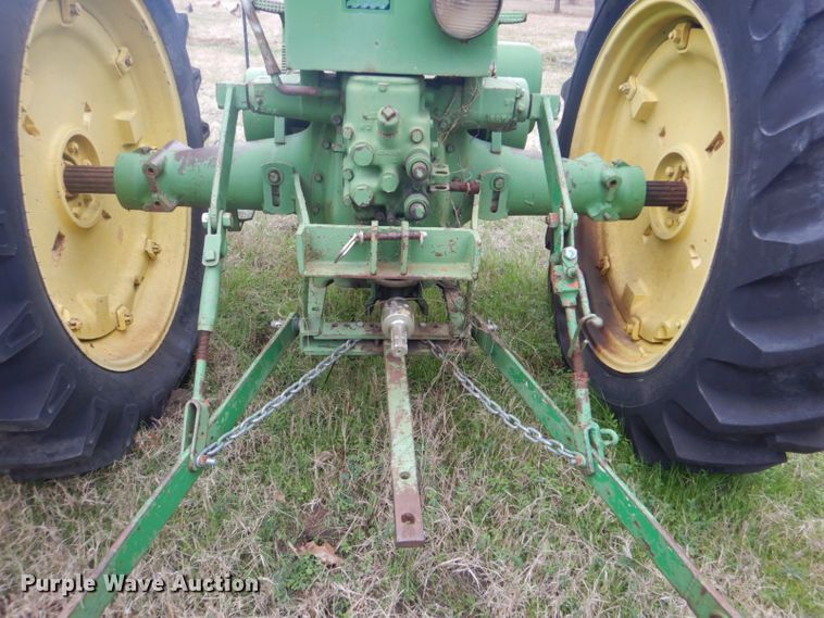 image for item GD9048 John Deere A tractor