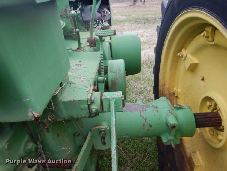 image for item GD9048 John Deere A tractor