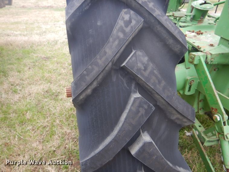 image for item GD9048 John Deere A tractor