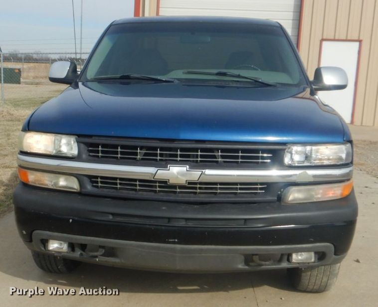 image for item GD9057 2000 Chevrolet Silverado 1500 Z71 Ext. Cab pickup truck