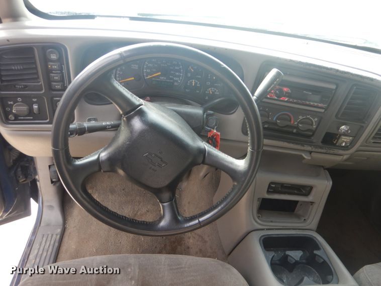 image for item GD9057 2000 Chevrolet Silverado 1500 Z71 Ext. Cab pickup truck