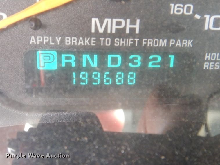 image for item GD9057 2000 Chevrolet Silverado 1500 Z71 Ext. Cab pickup truck