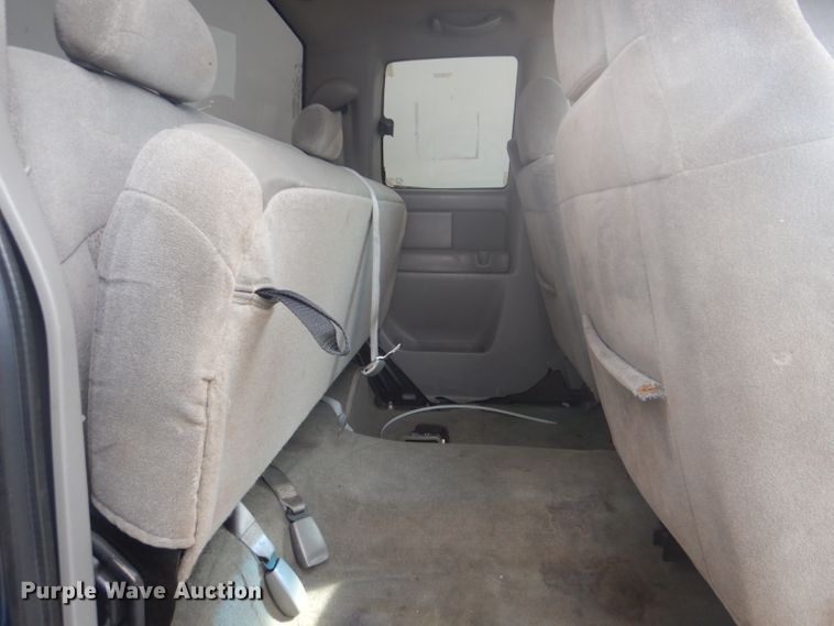 image for item GD9057 2000 Chevrolet Silverado 1500 Z71 Ext. Cab pickup truck