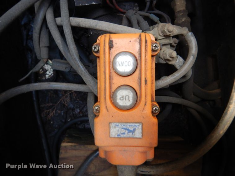 image for item GD9120 2005 PJ Trailers dump trailer