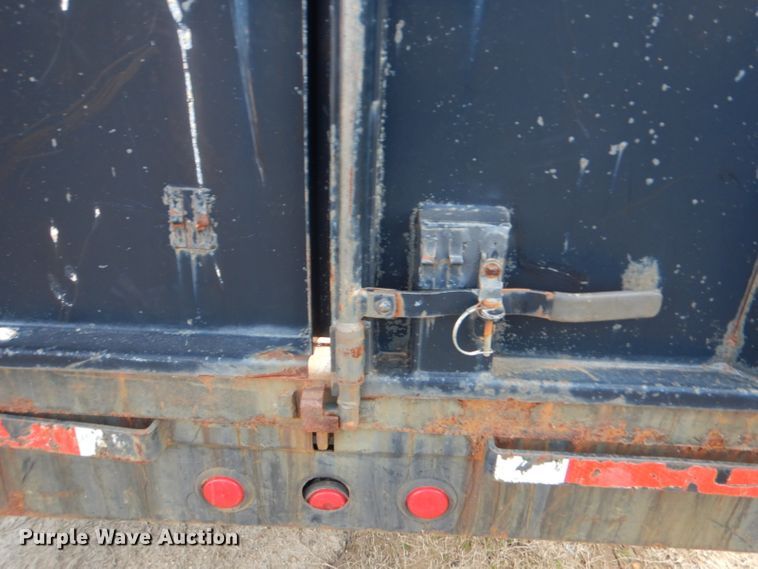 image for item GD9120 2005 PJ Trailers dump trailer