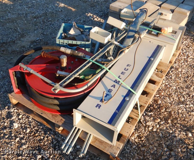 image for item GD9123 Bulk fuel tank