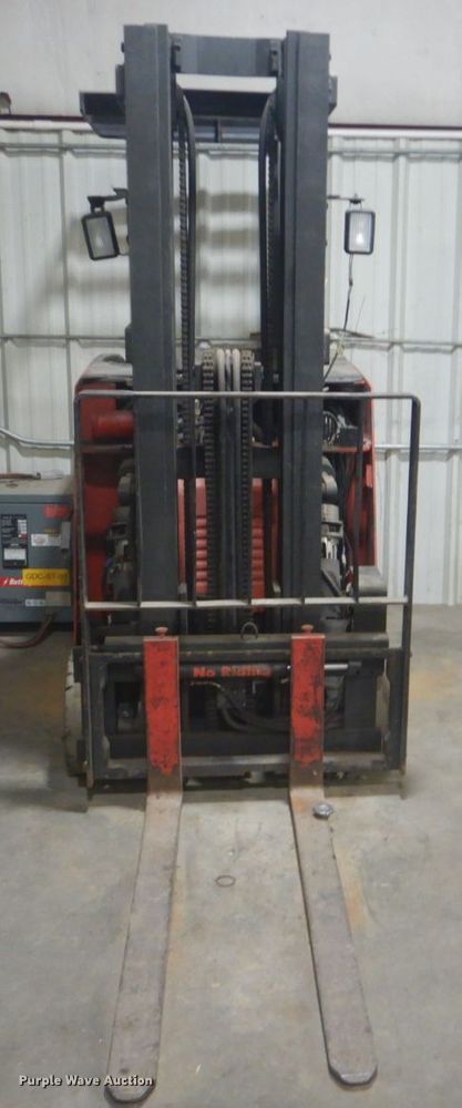 image for item GD9124 2005 Raymond R4 forklift