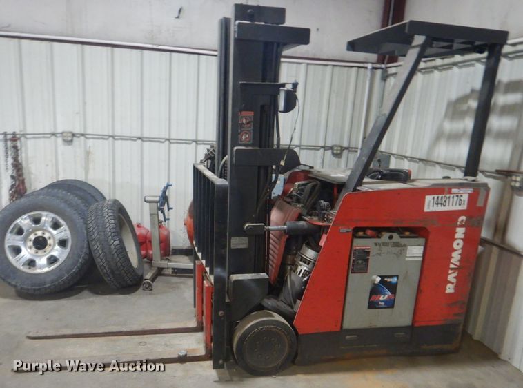 image for item GD9124 2005 Raymond R4 forklift