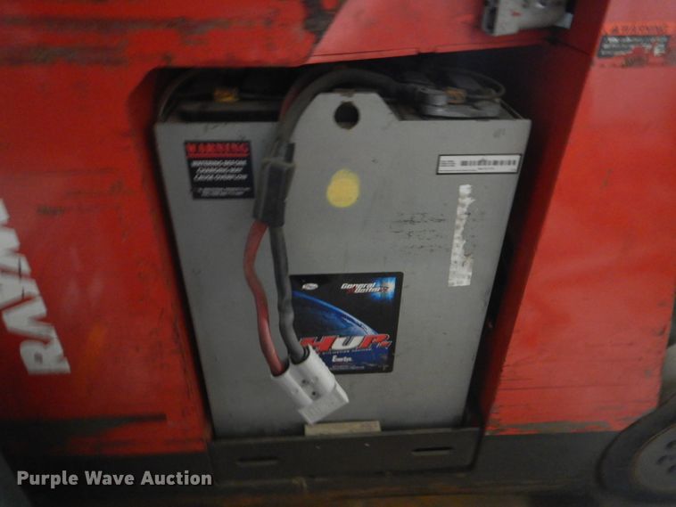 image for item GD9124 2005 Raymond R4 forklift