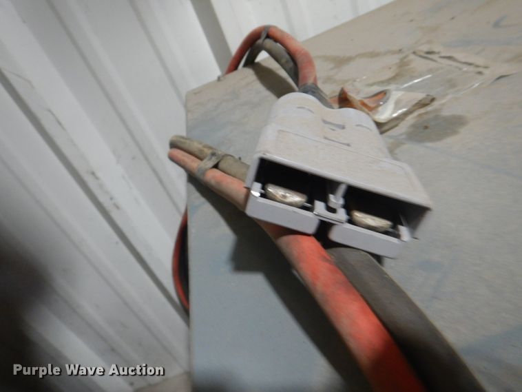 image for item GD9124 2005 Raymond R4 forklift