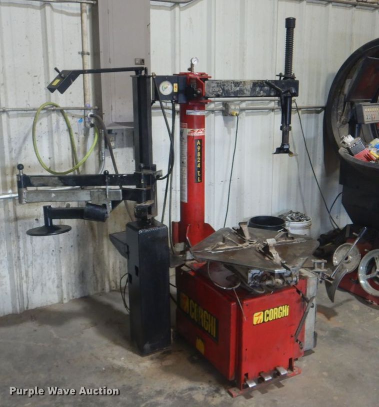 image for item GD9125 Corghi A9824TI rim clamp tire machine