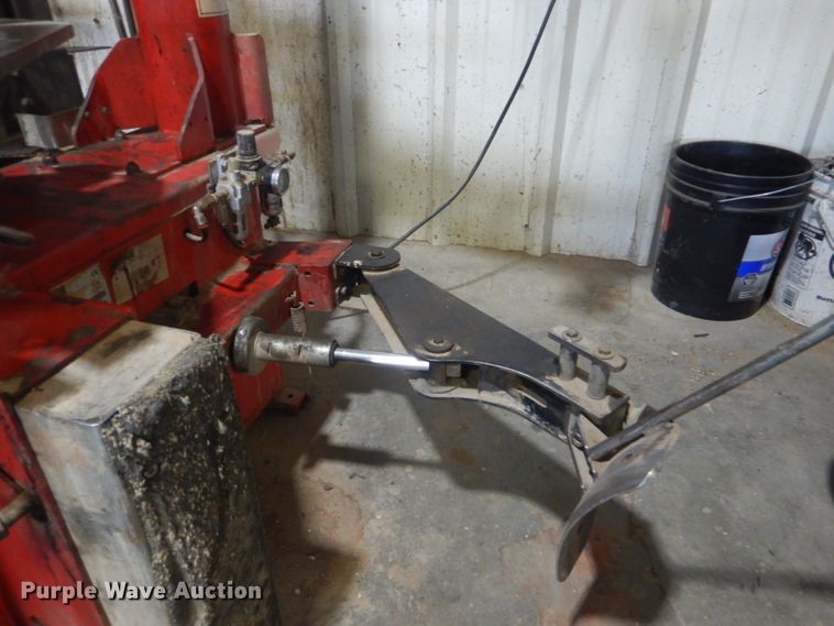 image for item GD9125 Corghi A9824TI rim clamp tire machine