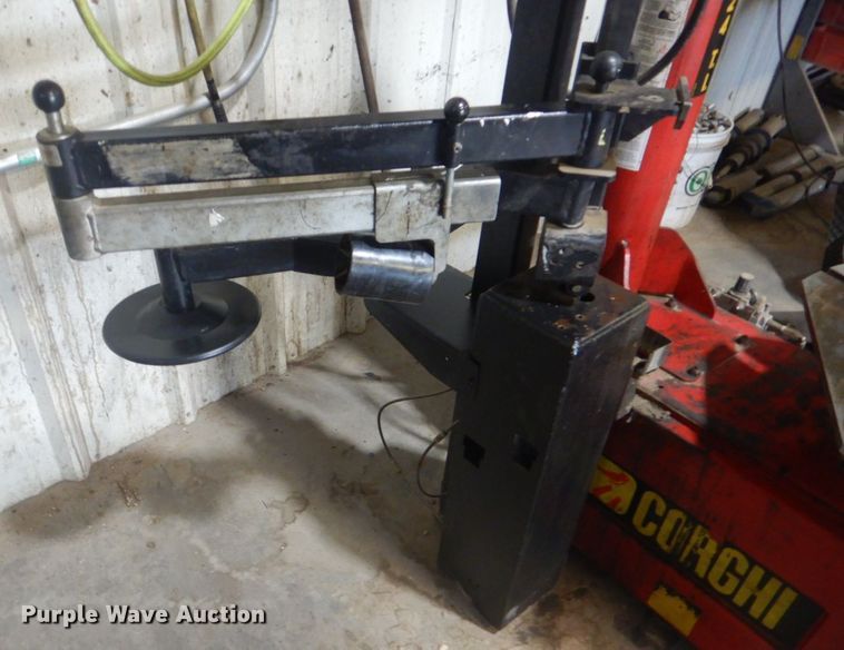 image for item GD9125 Corghi A9824TI rim clamp tire machine