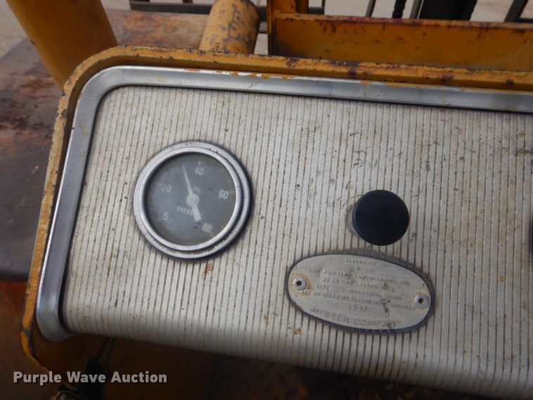 image for item GD9126 Hyster 194A forklift