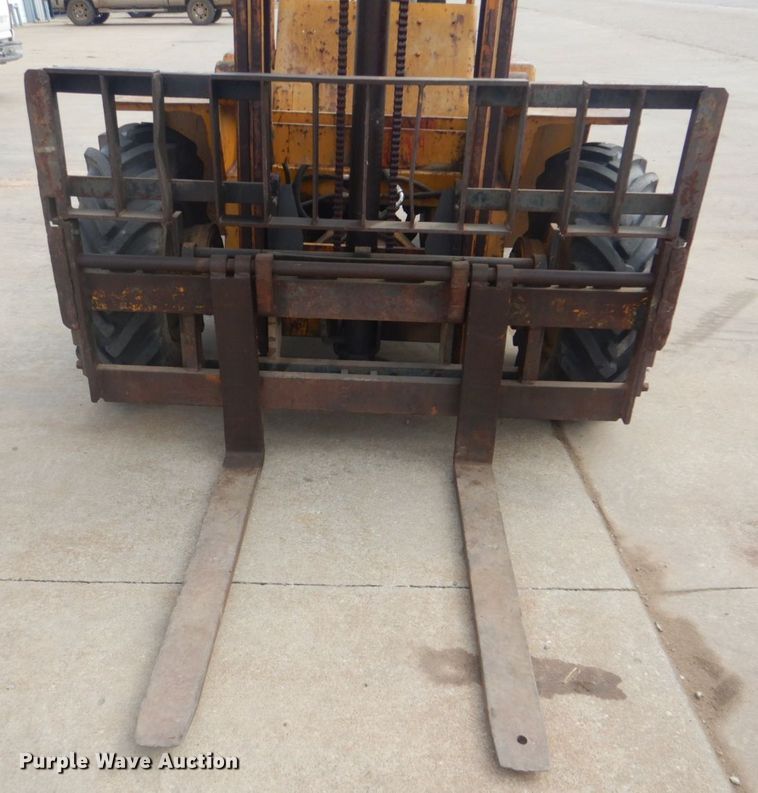 image for item GD9126 Hyster 194A forklift