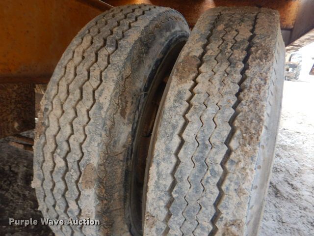 image for item GD9130 1986 Custom Trailer 9TT800 tilt deck equipment trailer