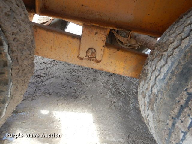 image for item GD9130 1986 Custom Trailer 9TT800 tilt deck equipment trailer